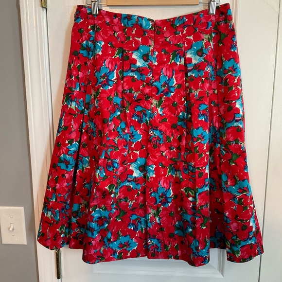Talbots Red and Blue Floral A-Line Skirt - Picture 4 of 6